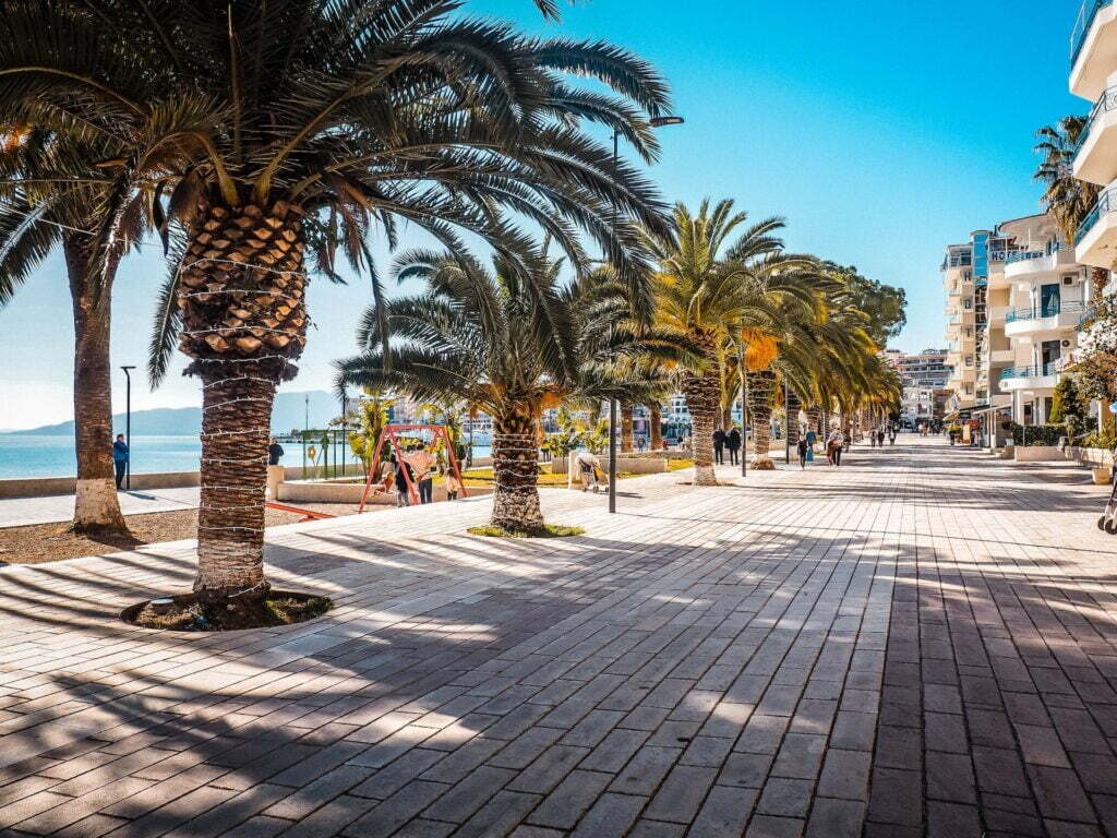 Albanien Saranda Strandpromenaden